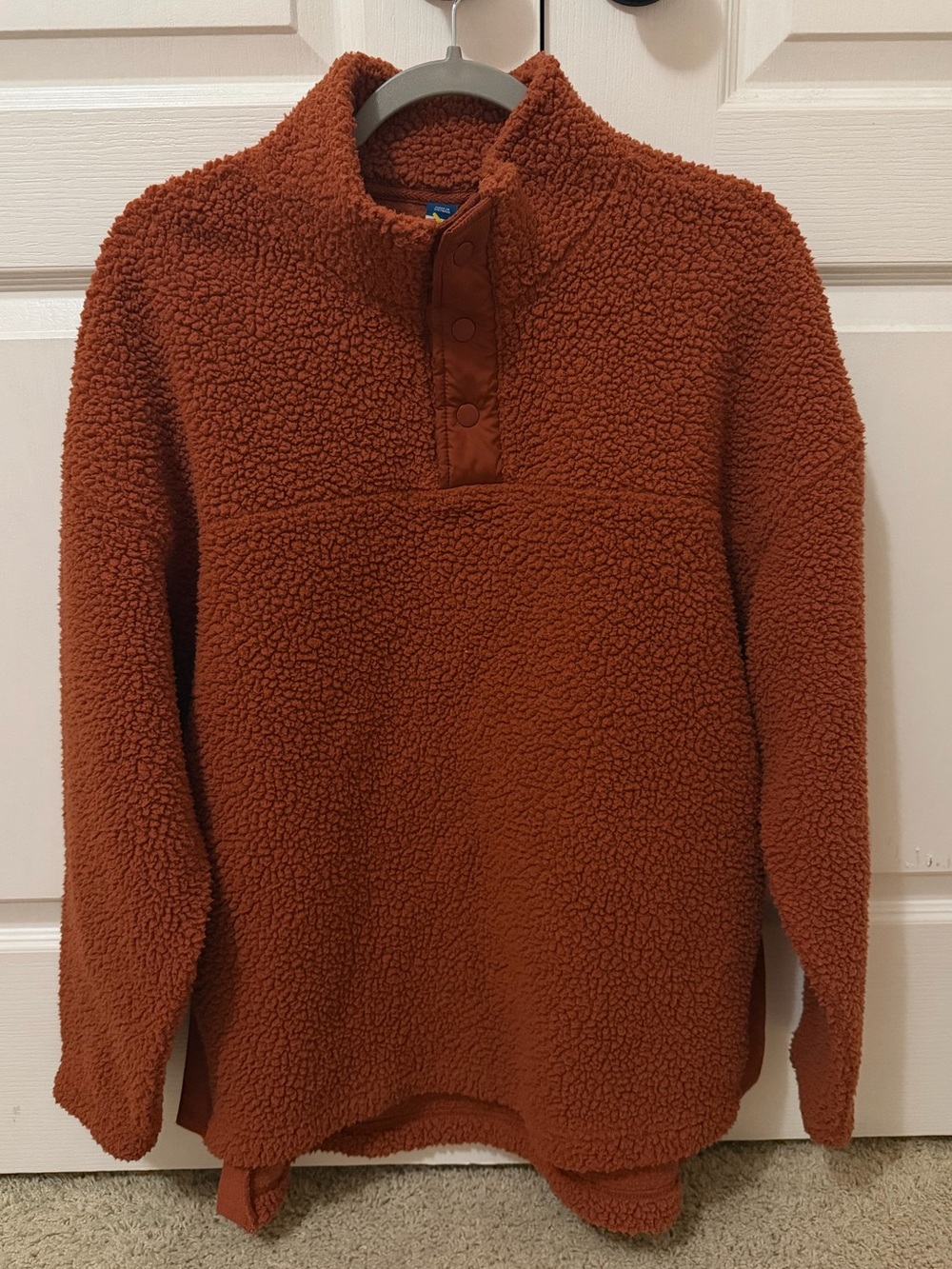 Old Navy Comfy pullover Rust/ Orange color size Medium